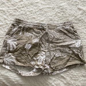 Olive green print shorts from H&M